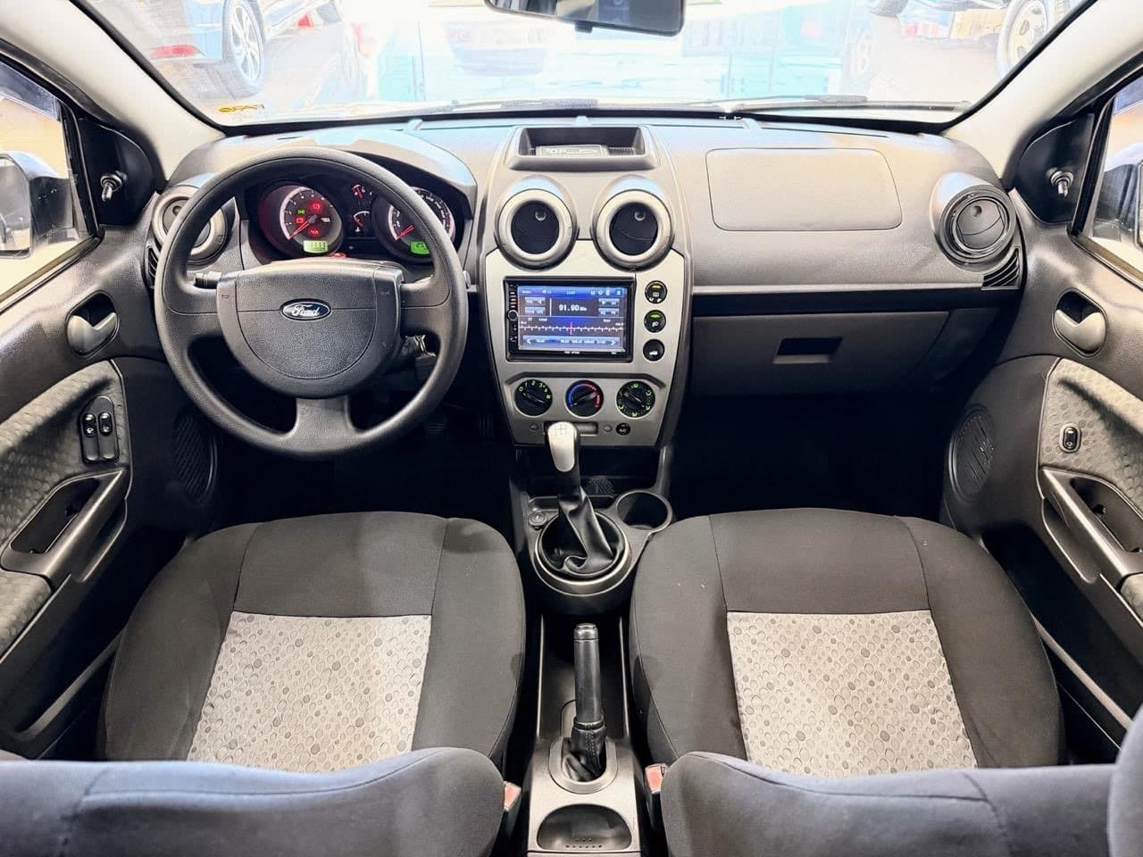 Ford Fiesta 1.6 2013 — foto 3