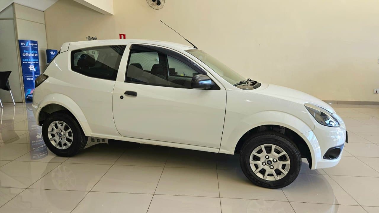 Ford KA 1.0 2013 — foto 2