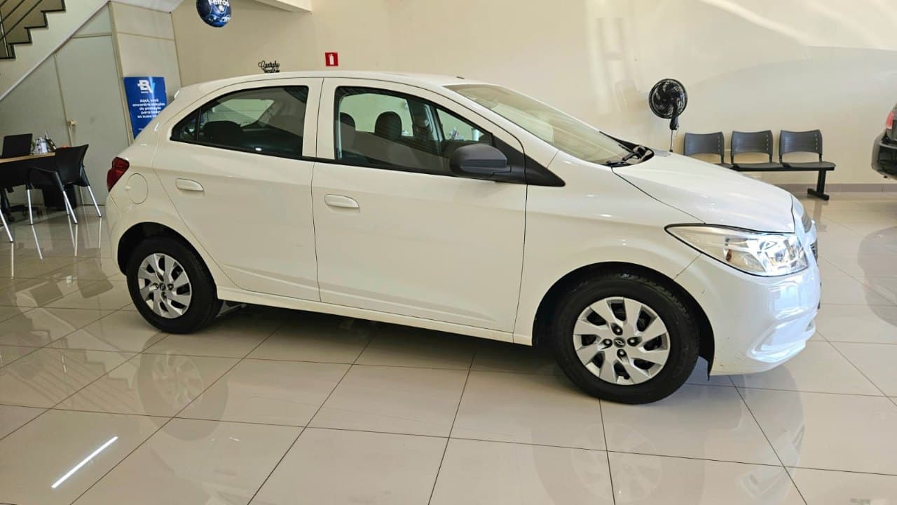 Chevrolet Onix Joy 1.0 2017 — foto 2