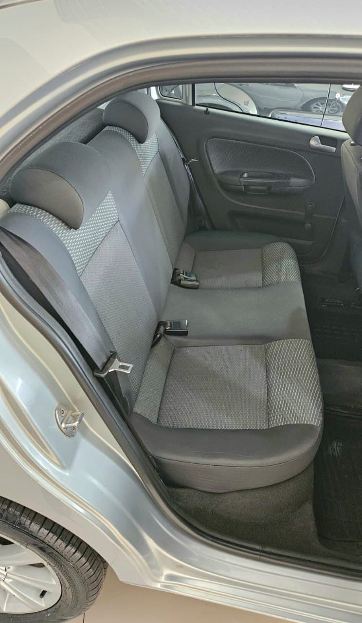 Volkswagen Gol G5 1.0 2011 — foto 4